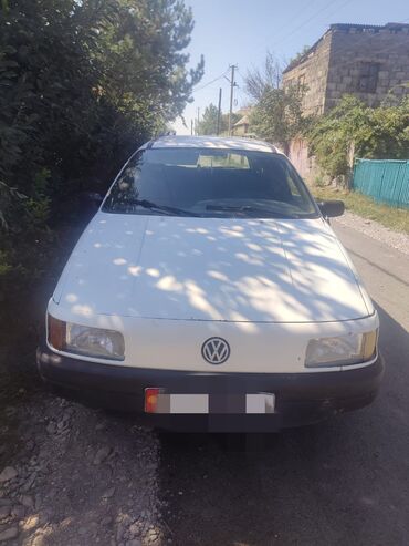 Volkswagen: Volkswagen Passat: 1991 г., 1.8 л, Механика, Бензин, Универсал