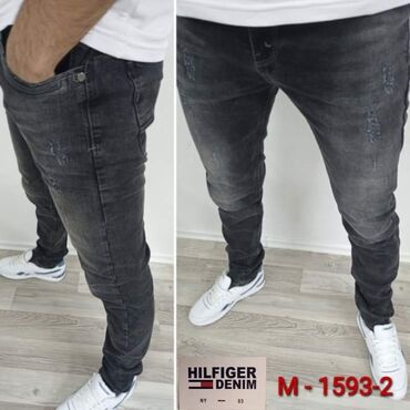 Farmerke: Cena 2990 dinara
Brojevi 31 32 33 34 36 38 40 — 5