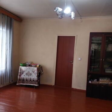 Həyət evləri və villaların satışı: Əmircan qəs. 7 otaqlı, 2 kv. m, Orta təmir — 10