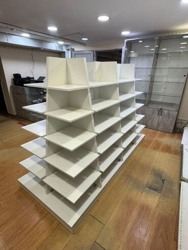 Комплект парт и стульев: Полка для магазина, ЛДСП