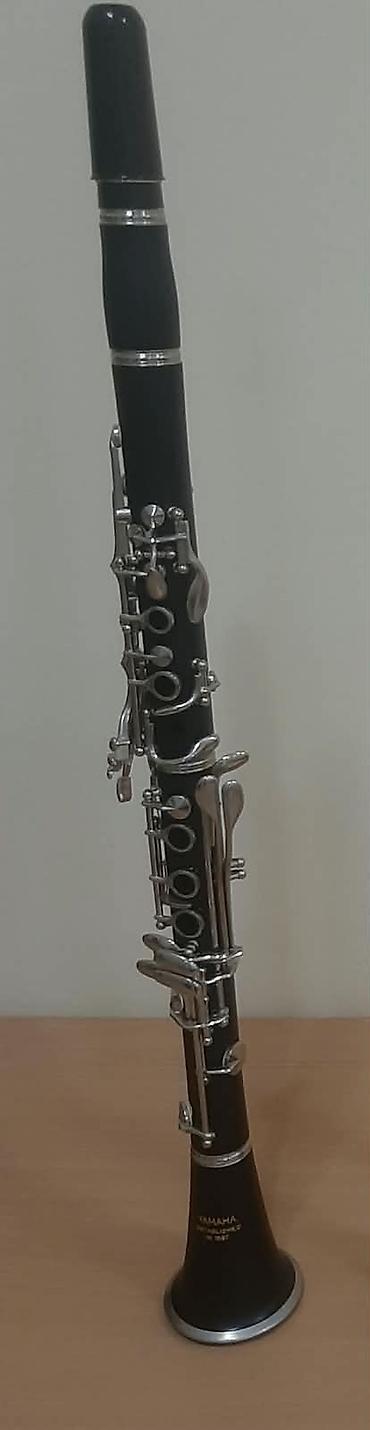 səs gucləndiriciləri: Yamaha klarnet – B♭ (Si-bemol) sistemfransuski karbonit - — 1