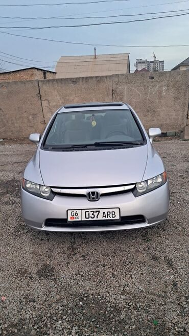 Honda: Honda Civic: 2005 г., 1.6 л, Автомат, Бензин, Седан — 3