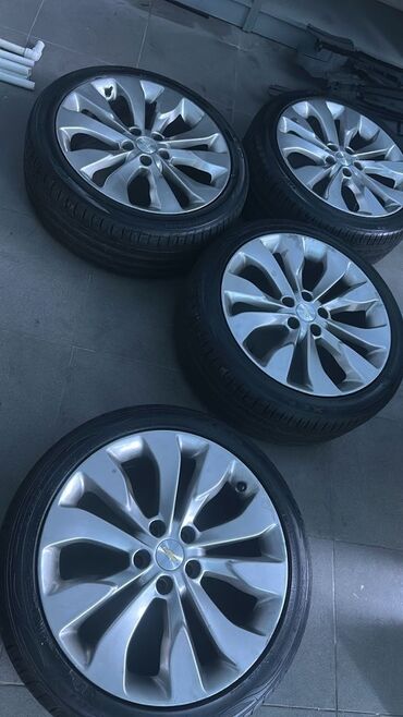 титановые диски на спринтер: İşlənmiş Disk təkər Chevrolet R 19, 5 Boltlu