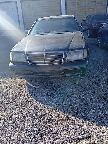 Mercedes-Benz C-Class: 1992 г.