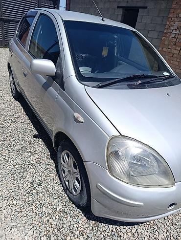 range over: Toyota Vitz: 1999 г., 1 л, Автомат, Бензин — 4