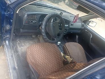 алмашаи: Volkswagen Golf: 1994 г., 1.8 л, Автомат, Бензин, Хэтчбэк — 4