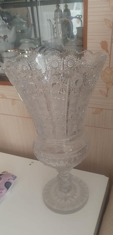 Vazalar: Bir vaza, Bogem şüşəsi — 1
