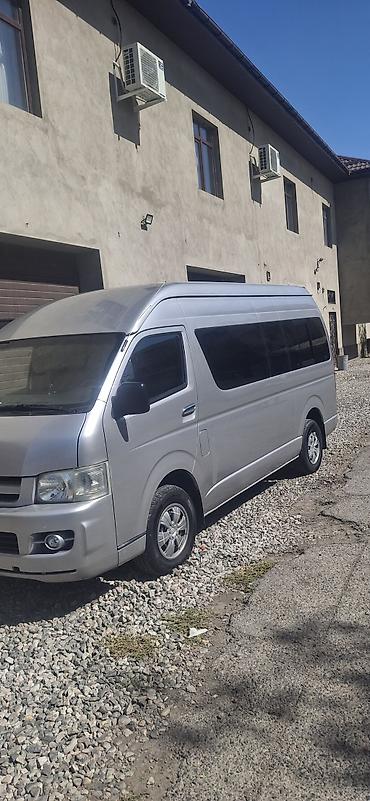 мото зонтик: Toyota Hiace: 2005 г., Бус — 5