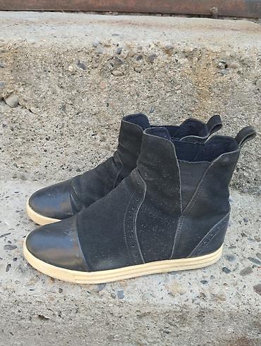 Ботинки и ботильоны: Элегантные женские ботильоны черного цвета с глянцевой поверхностью — 5