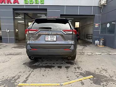 gra: Toyota RAV4: 2024 г., 2.5 л, Вариатор, Гибрид, Кроссовер — 8