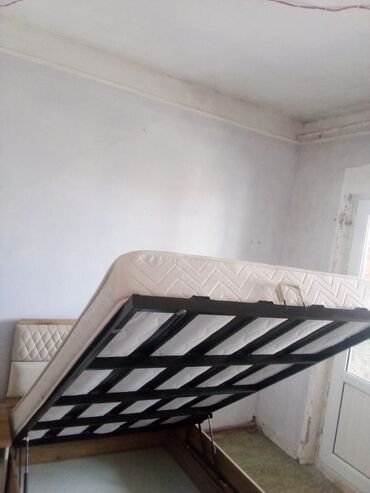 taxtı: Təknəfərlik çarpayı, Bazalı, Matras ilə, Siyirməsiz