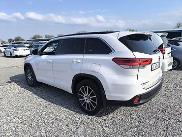 Toyota: Toyota Highlander: 2018 г., Автомат, Бензин, Кроссовер — 3