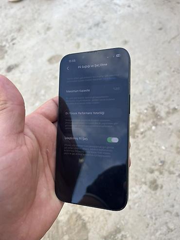 Apple iPhone: IPhone 13, Qara, Face ID — 5