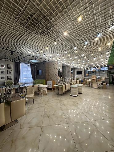 офис политех: 🏢 СДАЁТСЯ КОММЕРЧЕСКОЕ ПОМЕЩЕНИЕ — 330 м² 📍 Советская / Суеркулова — 3