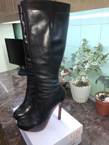 Çəkmələr: Çəkmə, Ölçü: 38, rəng - Qara, İşlənmiş — 3