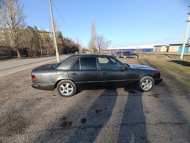 под выкуп электромобиль: Mercedes-Benz E-Class: 1991 г., 2.3 л, Механика, Газ, Седан — 1
