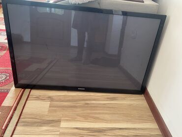 национальная рубашка: Продам телевизор Самсунг, на запчасти все рабочее только сломан