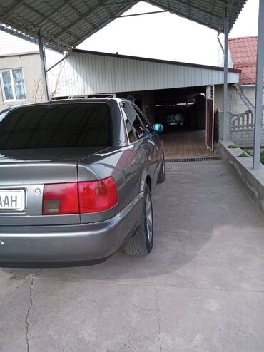 Audi: Audi A6: 1995 г., 2.6 л, Механика, Газ, Седан