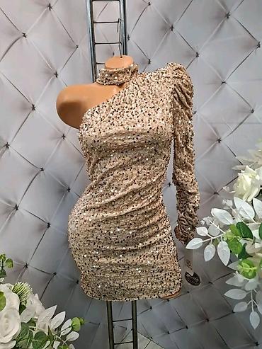 afro perike: Elegantna mini haljina sa šljokicama - Kroj: asimetričan jedno rame — 1