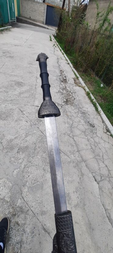 Коллекционные ножи: Сувинер самурай 
абалы жакшы 
6000сом срочно