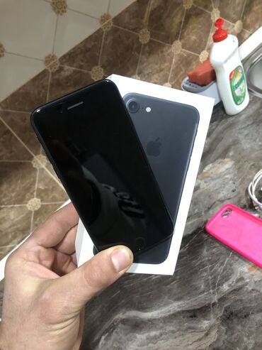 Apple iPhone: IPhone 7, 32 GB, Qara, Barmaq izi