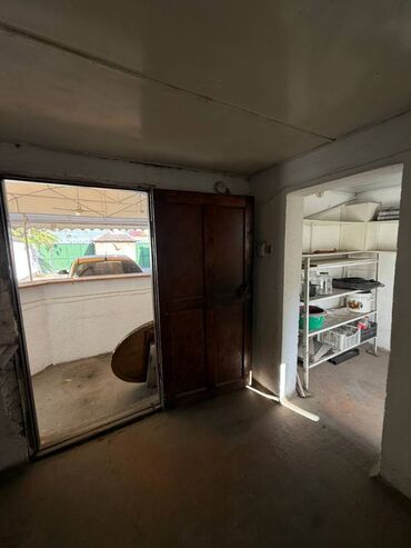 Долгосрочная аренда домов: 300 м², 10 комнат — 5