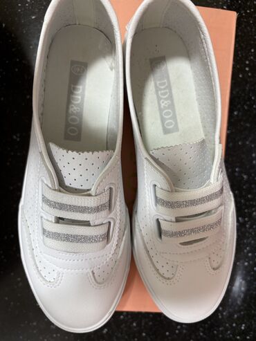 Women's Sneakers and athletic shoes: Ölçü: 38, rəng - Ağ, Yeni — 5