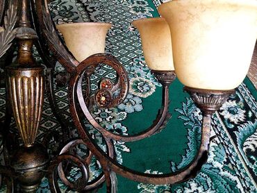 Люстры: Продаю большую красивую люстру. 6ти рожковая, б\у в отличном — 10