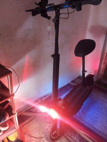 qaşıq dəsti: İşlənmiş Elektrik samokat 10", 501 - 750 Vt, > 45 km/s