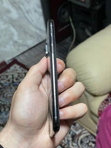 Apple iPhone: IPhone X, Б/у, 64 ГБ, Черный, Чехол, 72 % — 7