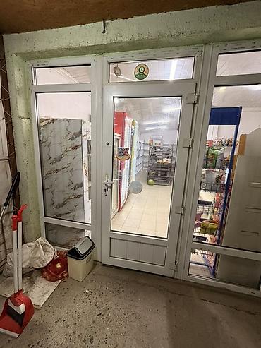 Коммерциялык кыймылсыз мүлктү ижарага берүү: Ижарага Орунжай толугу менен: Дарыкана, 50 м², Даяр бизнес — 4