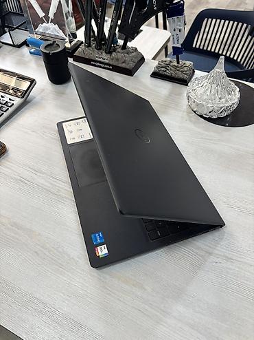 Dell: Dell Inspiron 15 noutbuk - Model: Dell Inspiron 15 (15.6") - — 4