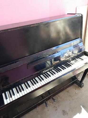 Belarus dik piano - Brend/model: “Belarus” upright piano - Korpus