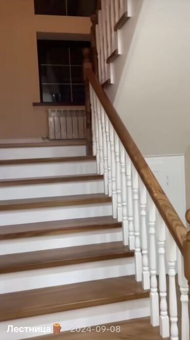 Pilləkən məhəccərləri: Taxta və metaldan hazırlanmış bu müasir pilləkən müxtəlif interyerlər — 12