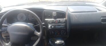 Nissan: Nissan Primera: 2 л | 1998 г. Седан