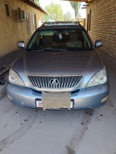 Lexus: Срочно продаю Лексус 330, год 2003, 3 куб, 4вд. правый руль, газ и