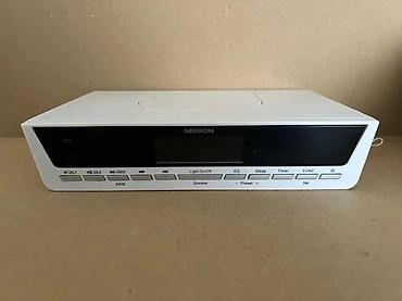 Satovi za kuću: Medion radio-budilnik sa CD plejerom - Kompaktni radio sat/pažnjik — 2