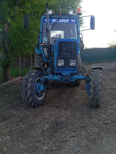 turbo.az kreditde olan avtomobiller: Traktor Belarus (MTZ) 82, 1992 il, 82 at gücü, motor 8.2 l, İşlənmiş