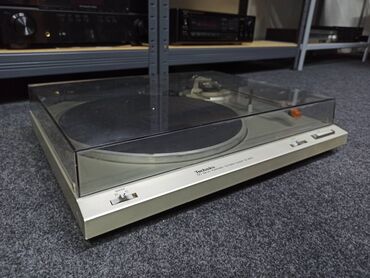 Pojačala i prijemnici: Technics DC servo SL-B 210 automatic odlican gramofon. Made in — 2