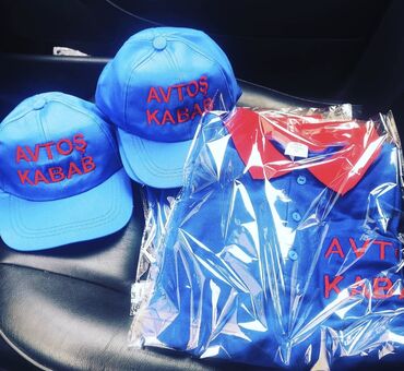 выездная химчистка штор: Fərdi loqolu papaq və forma istehsalı - Papaqlar: 6 panelli, sərt