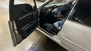 x class: Mercedes-Benz E-Class: 2000 г., 2.7 л, Автомат, Седан — 2