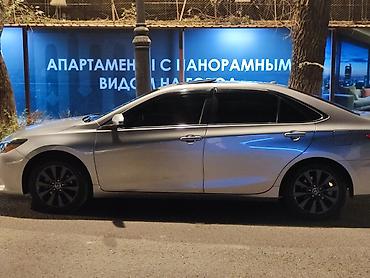 range rover 2010: Toyota Camry: 2015 г., Автомат, Гибрид, Седан — 4
