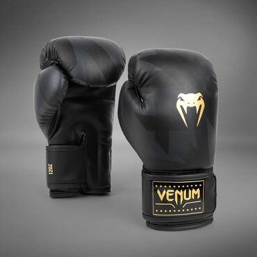 Maskalar, eynəklər: Qara rəngdə, 12oz ölçüsündə orginal Venum boks əlcəkləri. Amerikadan