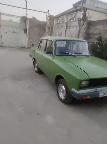 Москвич: Satılır: Moskvich AZLK 2140 (yaşıl rəng) Xüsusiyyətlər: - Kuzov — 4
