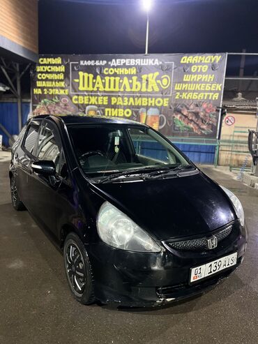 Honda: Honda Fit: 2005 г., 1.3 л, Вариатор, Бензин, Хэтчбэк