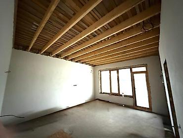 Продажа коттеджей и домов: 🏡 Продаётся дом в живописном районе! 📍 Адрес: Воронцовка (Таш-Добо) — 5