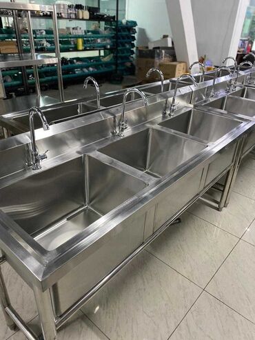 Другое оборудование для кафе, ресторанов: Стол разделочный Стол производственный Производственный стол at lalafo.kg — 10 Другое оборудование для кафе, ресторанов: Стол разделочный Стол производственный Производственный стол — 10