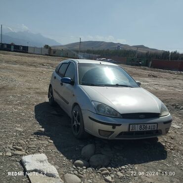 фокси: Ford Focus: 2003 г., 1.6 л, Механика, Бензин, Хэтчбэк