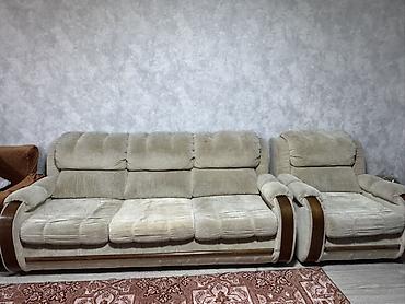 Продаю мебель четверку. Два дивана, два кресла. Диваны на 3 и на 2