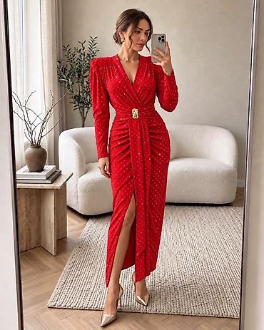 Elegantna midi/maxi haljina sa dugim rukavima i sitnim štras na lalafo.rs Elegantna midi/maxi haljina sa dugim rukavima i sitnim štras
